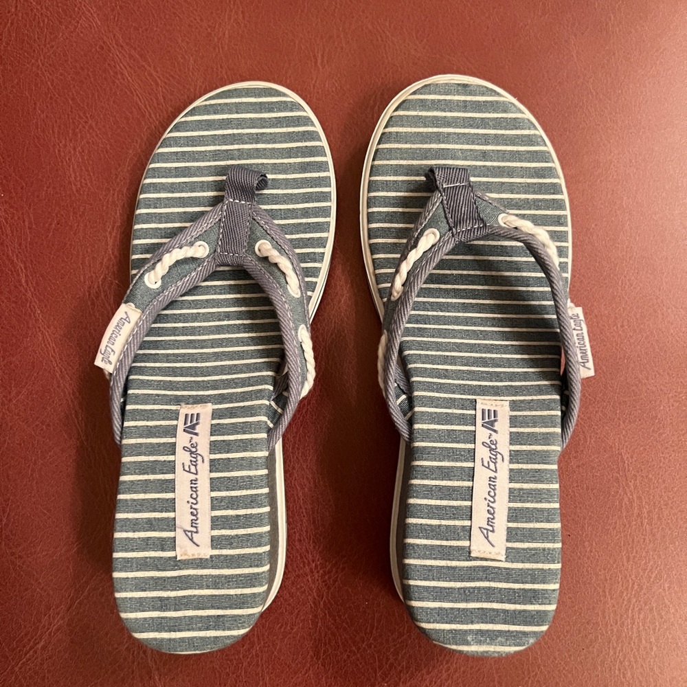 American Eagle Blue Jean Striped Platform Thong Flip Flop Sandal Shoe